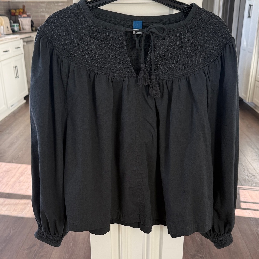 Old Navy Charcoal Gray Smocked Yoke Peasant Top with Tassel Tie Small